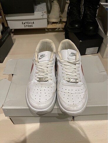 37 Beden Nike ayakkabı