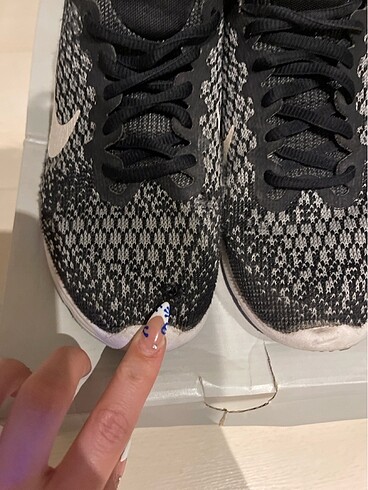 37,5 Beden Nike ayakkabı