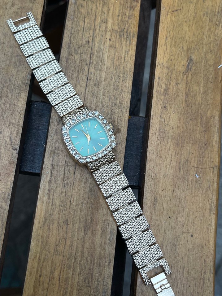 Turkuaz Taşlı Kadın Kol Saati - Görsel 2