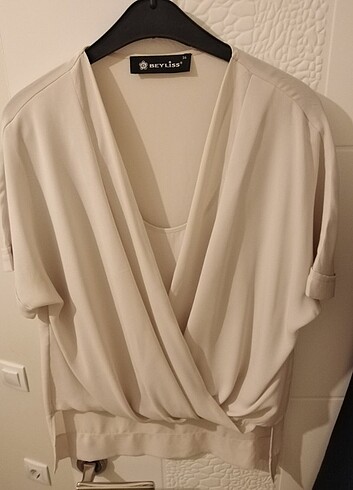 Kısa kol bluz - Görsel 3