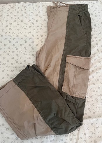 Gevşek Kesim Kadın Kemerli Bej Gri Pantolon