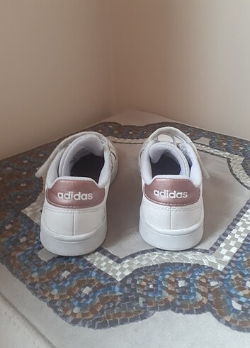 Adidas ayakkabı 