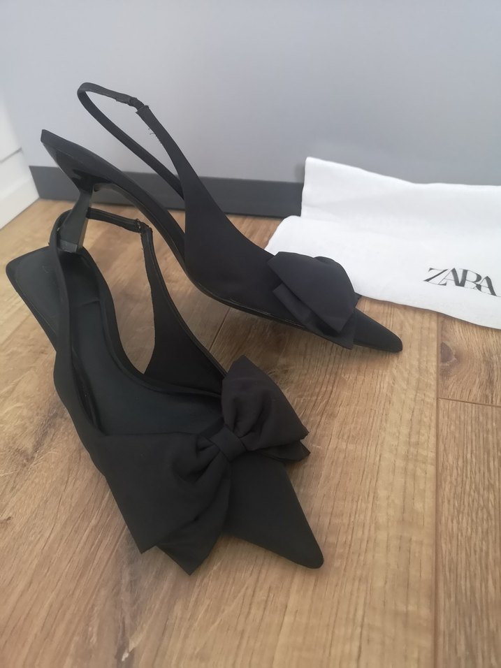 ZARA Siyah Fiyonklu İnce Topuklu Kadın Ayakkabı - Görsel 3