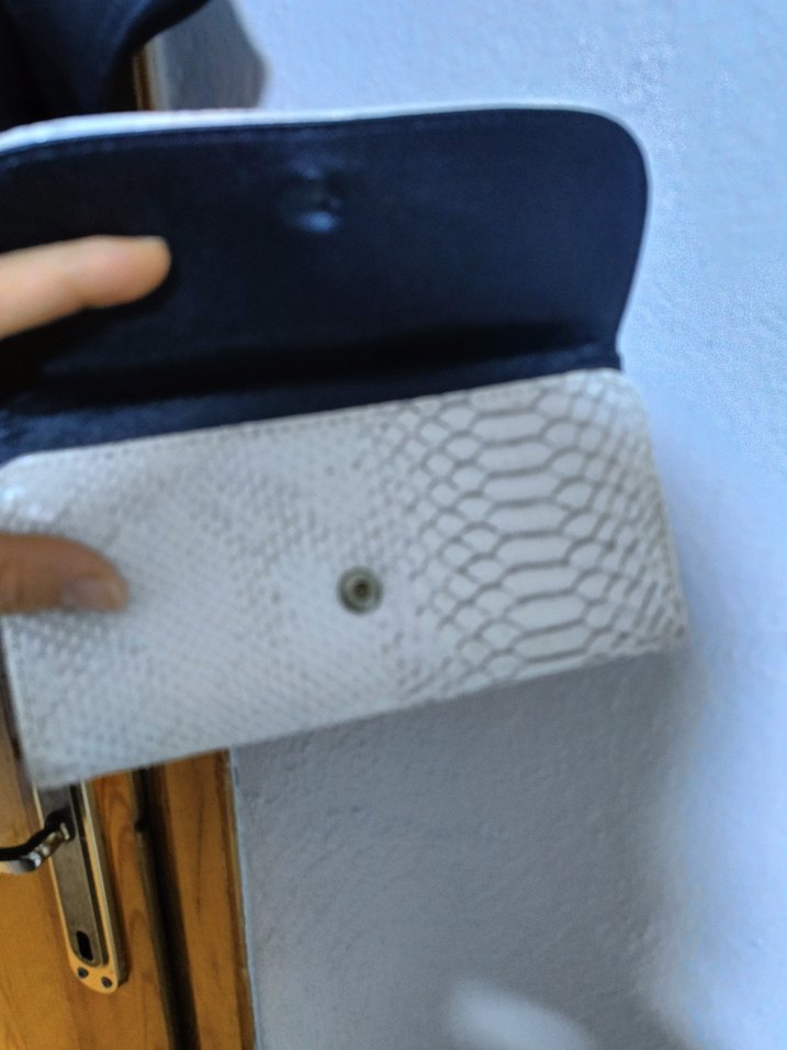 Michael Kors Beyaz Yılan Derisi Desenli Kadın Cüzdan - Görsel 4