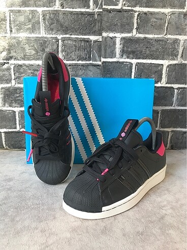 37 Beden siyah Renk Adidas süperstar 36-37.5-38-39 Numaralar