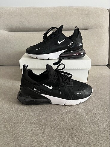 NİKE AİR 270