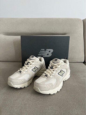 39,5 Beden NEW BALANCE 530