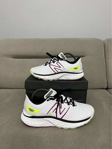 NEW BALANCE SPOR AYAKKABI