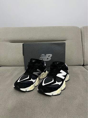 41,5 Beden NEW BALANCE 9060