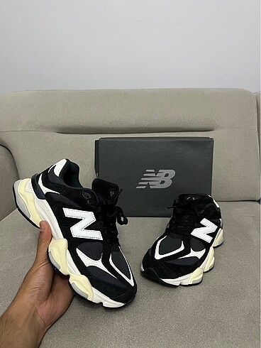 41,5 Beden siyah Renk NEW BALANCE 9060