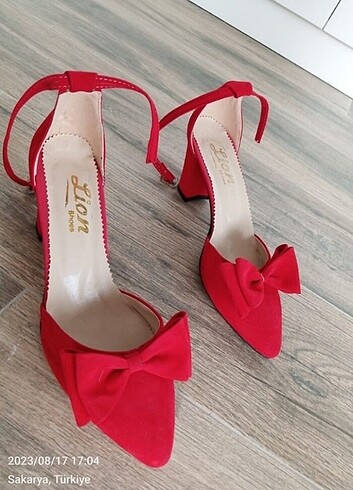 Diğer Kırmızı ayakkabı