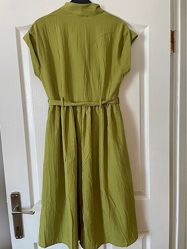 Zara Zara midi boy fıstık yeşili elbise