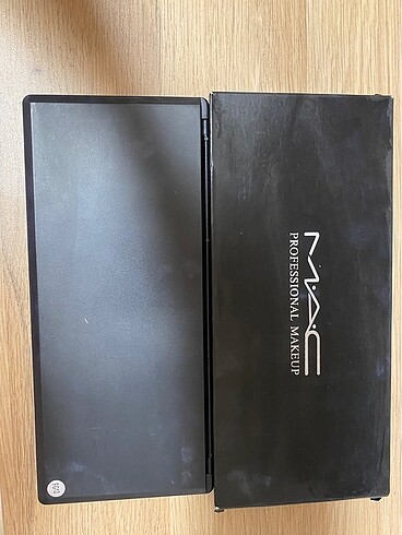 MAC MAC PROFFESİONAL MAKEUP