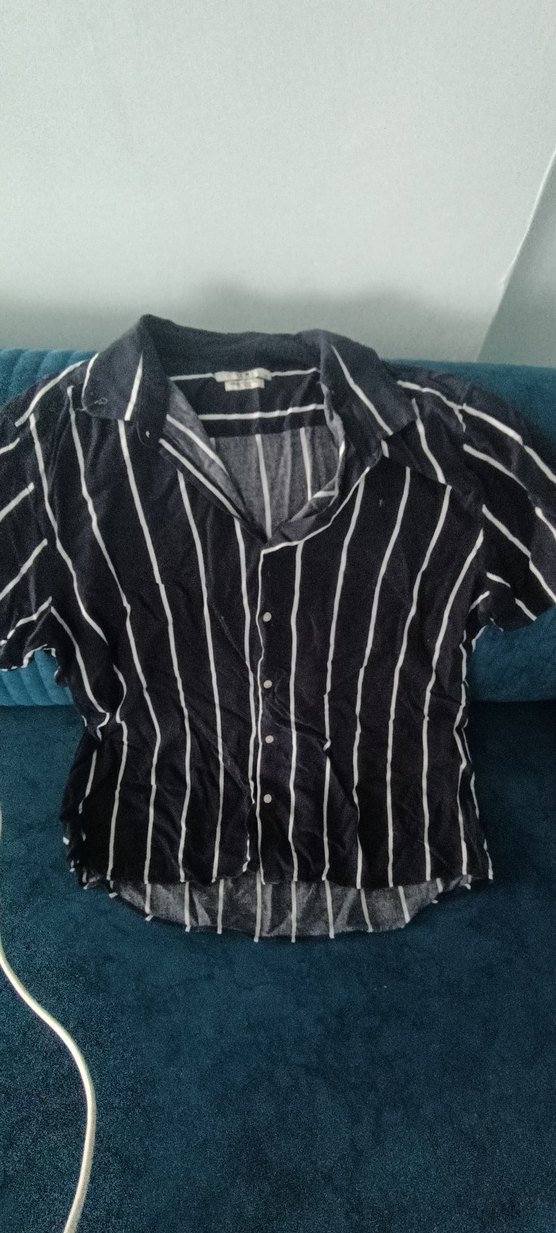 Düğmeli lacivert çizgili erkek Gömlek - Görsel 3