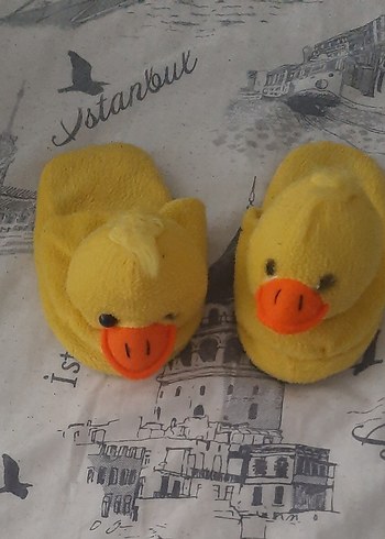 Kız Çocuk Sarı Düğmeli Ördek Nakışlı Terlik - Görsel 3