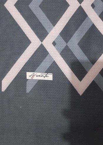 Gri Pilili Kadın Fular - Görsel 4