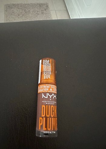 NYX Profesyonel Dudak Parlatıcısı