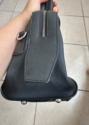Prada Prada Siyah Deri Fermuarlı Günlük Çanta