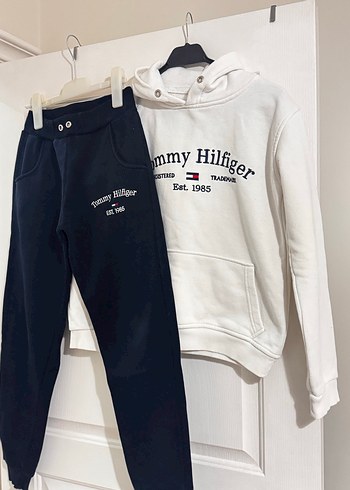 Tommy Hilfiger 9 Yaş