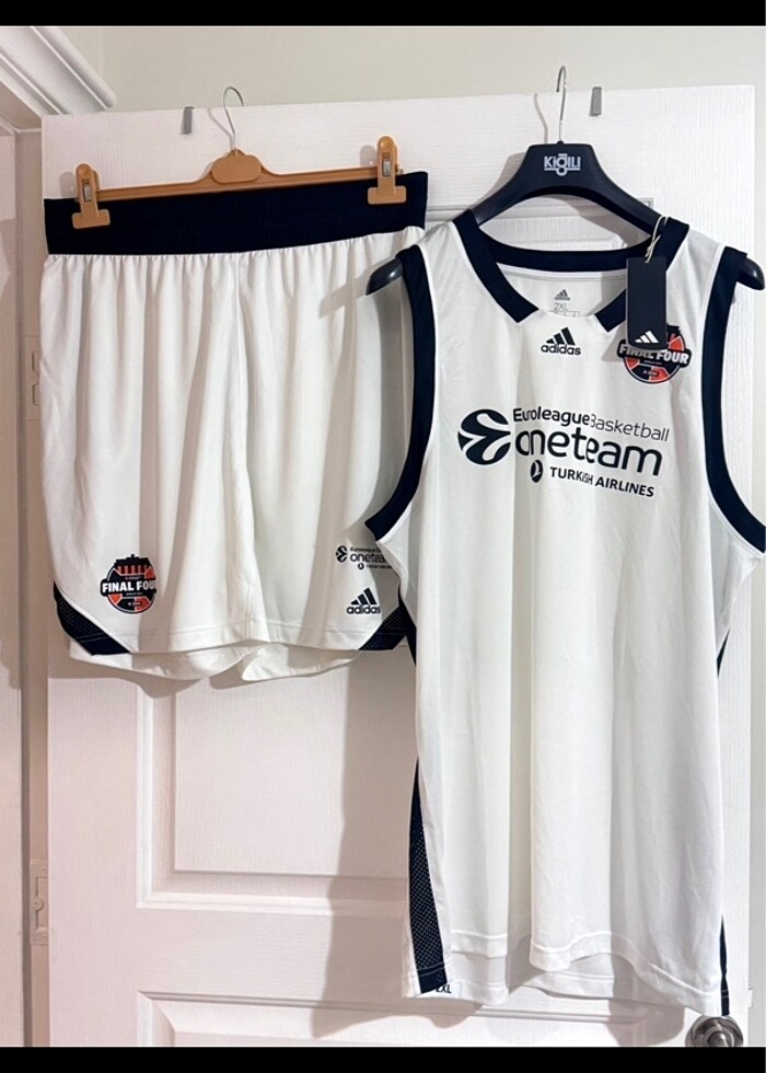 ADİDAS FİNALFOUR EUROLEAGUE BASKETBOL FORMASI - Görsel 4