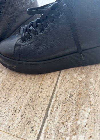 Siyah Minimalist unisex bot - Görsel 2