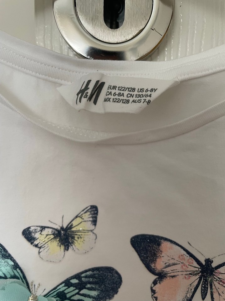 Kelebek Baskılı Kız Çocuk Beyaz Tişört 6-8 yaş - Görsel 2
