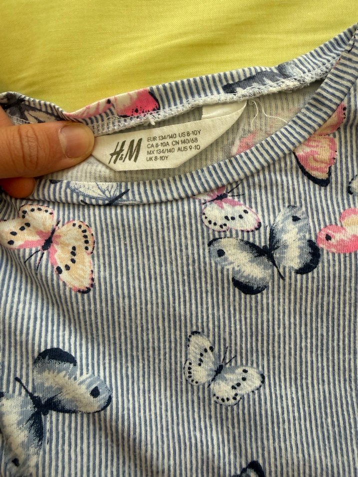 8-10 yaş Kelebek Desenli Gri Kız Tişörtü - Görsel 3