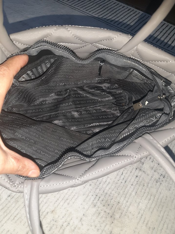 Gri Kapitone Kadın Çanta - Görsel 4