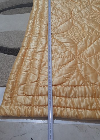 Bej Parlak Kapitone Yorgan - Görsel 9