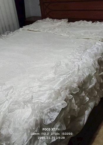 Parlak Beyaz fırfırlı saten Yatak Örtüsü - Görsel 10