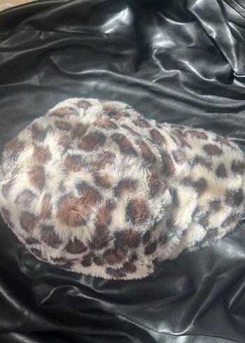 Diğer Leopar desenli şapka