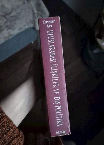 Uluslararası İlişkiler ve Dış Politika - Tayyar Arı - Görsel 2
