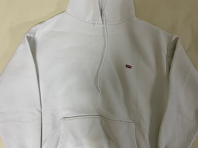 Levis beyaz swetshirt