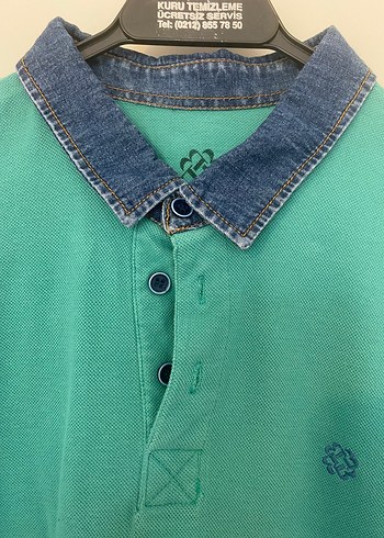 l Beden Düğmeli Koyu Yeşil Denim Polo Tişört