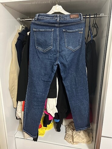 28 Beden lacivert Renk Mom jeans