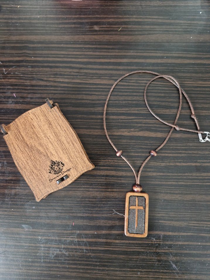 Kahverengi Mini Ahşap haç Kolye - Görsel 4