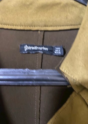 Stradivarius Haki Süet Uzun Kuşaklı Trençkot - Görsel 5