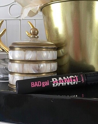 Bad gal bang mascara