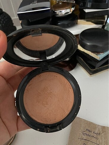 MAC Mac medium deep pudra