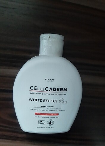 Fit&Alive - CellicaDerm Whitening İntimate Wash Gel