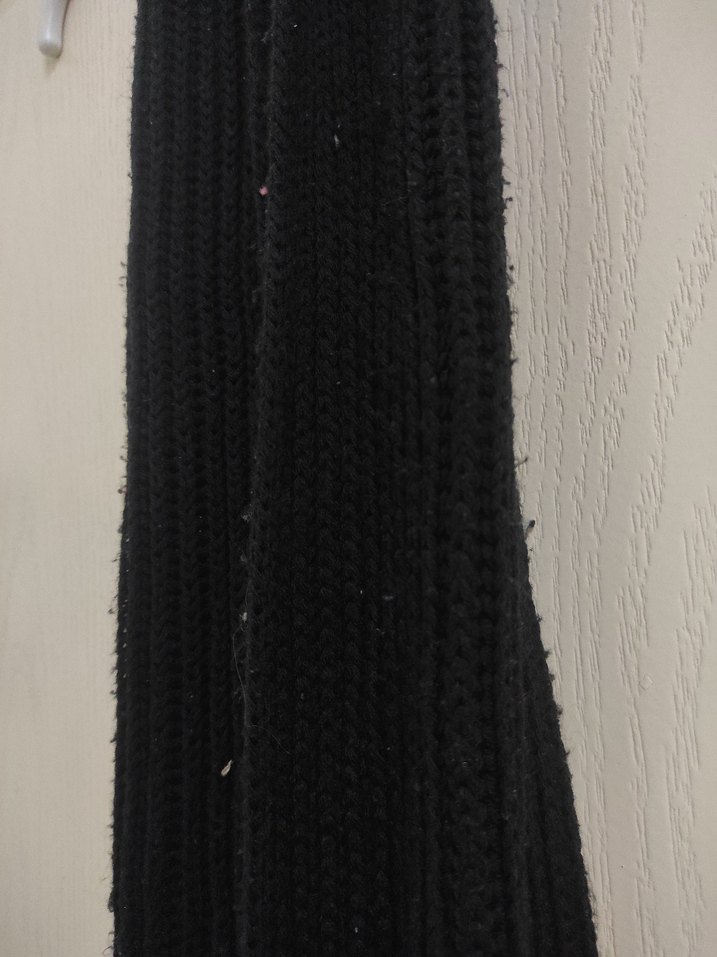 Püsküllü Siyah Gotik erkek atki - Görsel 3