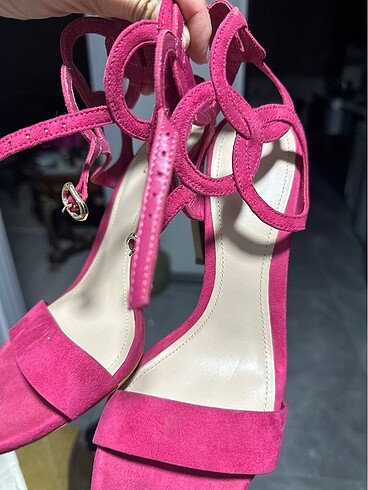 Zara Pembe Topuklu Ayakkabi