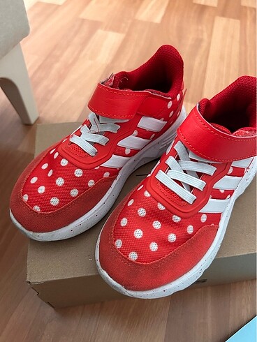 Adidas Kız çocuk ayakkabısı