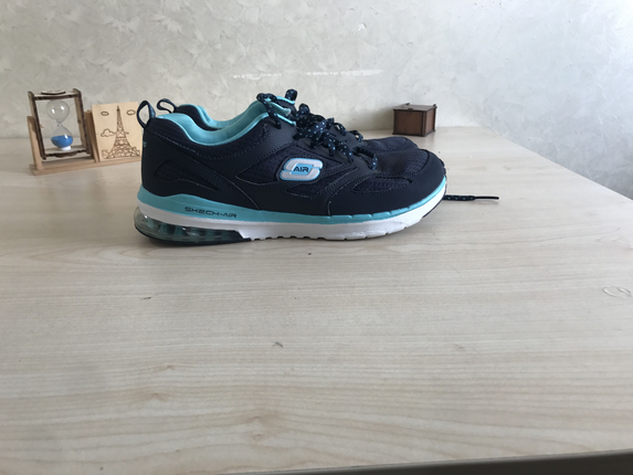 Skechers 38 Air