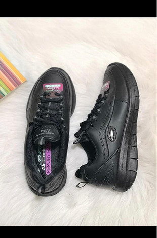 Skechers SKECHERS 39 memory foam 