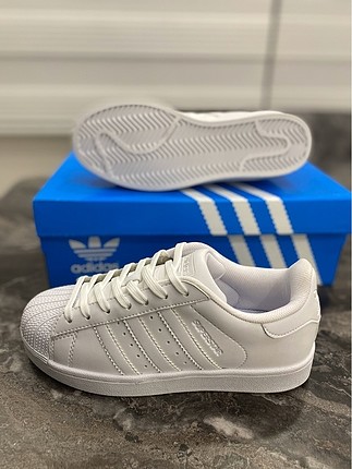 Adidas SÜPERSTAR