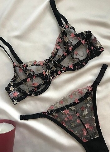 Siyah yıldız detaylı bralet takım