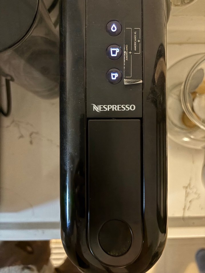 Nespresso Essenza Plus D45 Espresso Makinesi Siyah - Görsel 5
