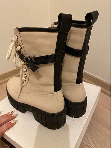Sıfır nine west bot - Görsel 5