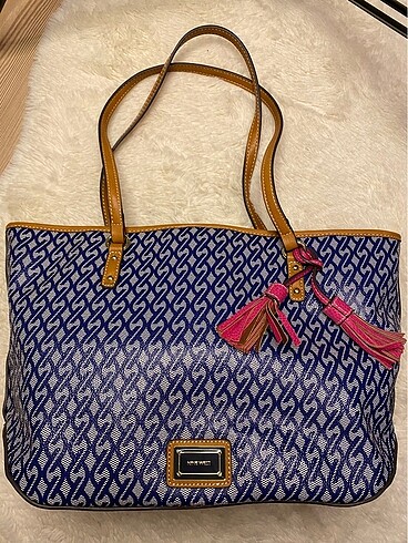 Nine West omuz çantası